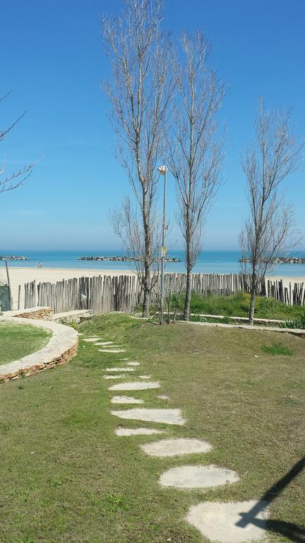 Hotel Continental San Benedetto del Tronto Exterior foto